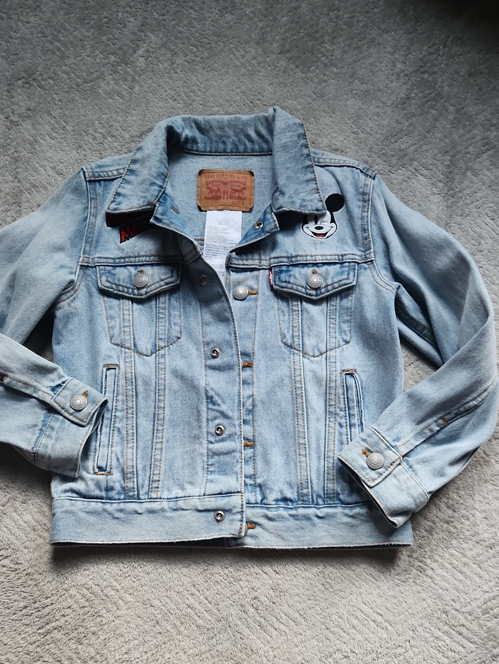 Levi's Disney, Kids, Fall, Light Blue Denim Jacket with Mickey Patch Sz 7 (Lg)